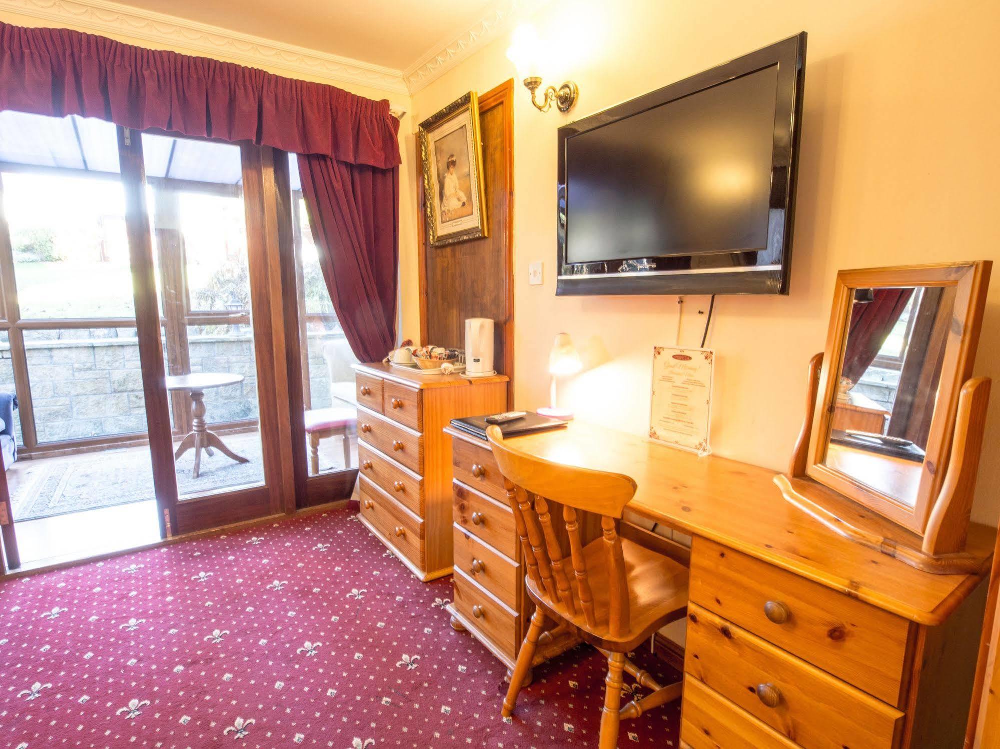 Corstorphine Lodge Hotel Эдинбург Экстерьер фото