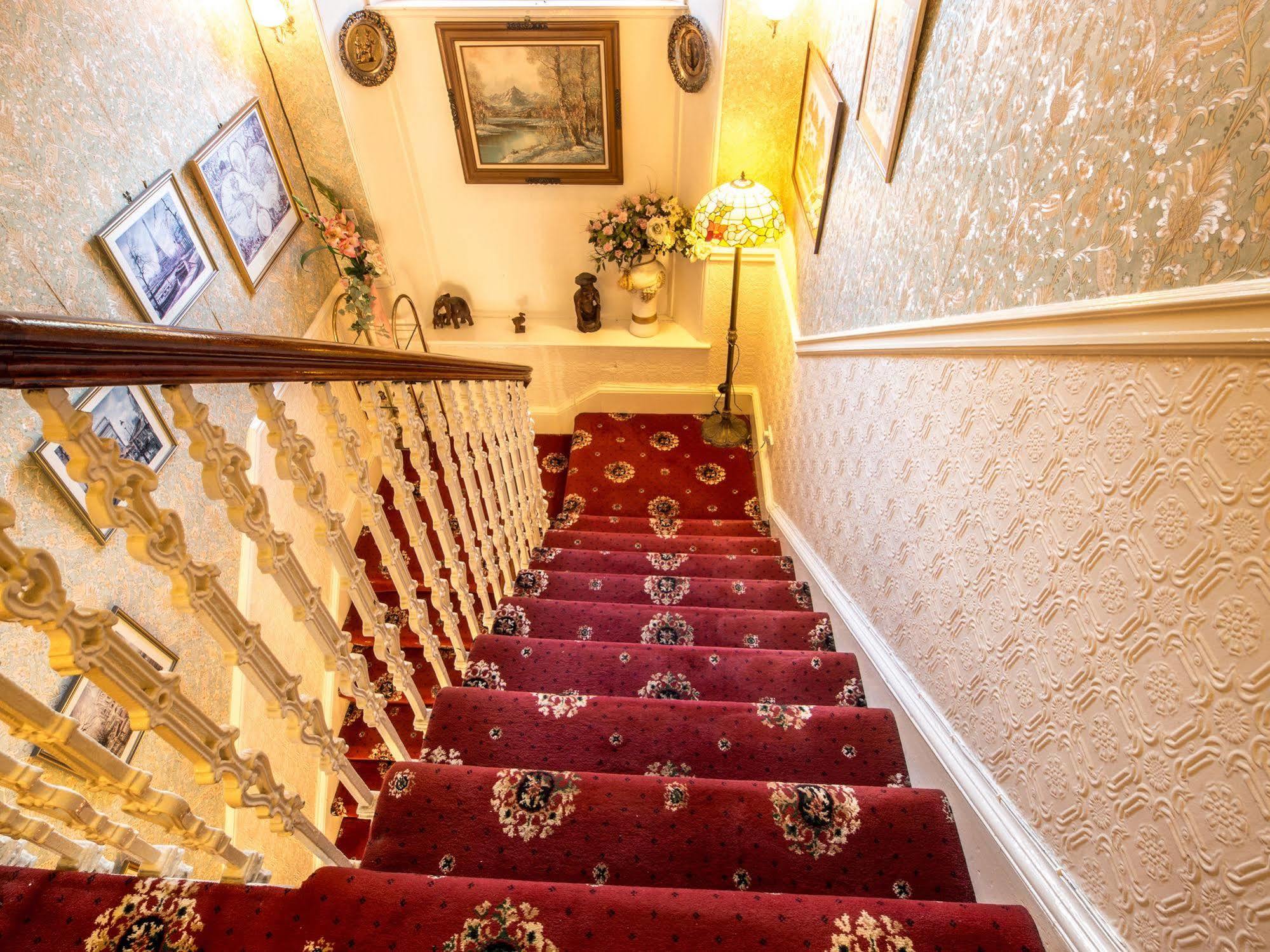 Corstorphine Lodge Hotel Эдинбург Экстерьер фото